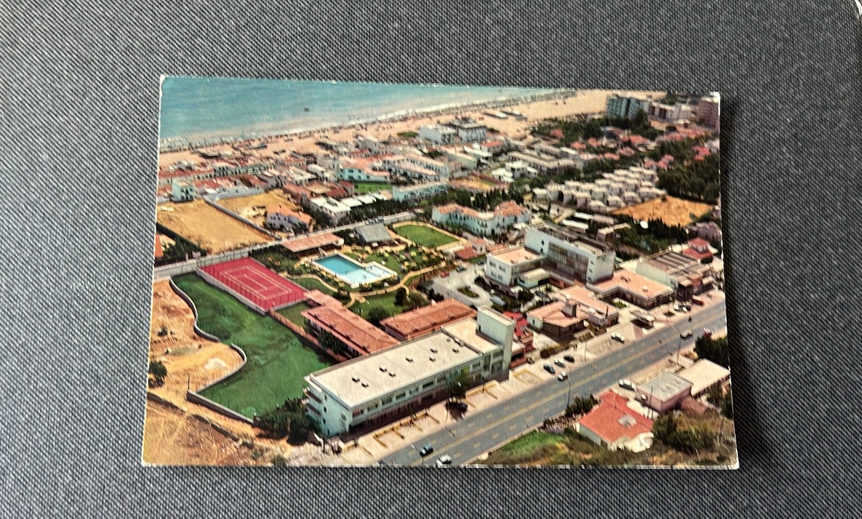 Torremolinos luchtfoto Hotel Carihuela Palace, Ophalen of Verzenden, 1960 tot 1980, Ongelopen, Spanje