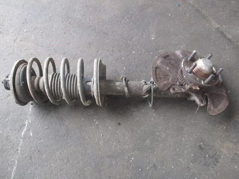 VEERPOOT RECHTS VOOR Volvo 940 II (01-1990/10-1998), Gebruikt, Info@volvocars.com, Ophalen of Verzenden, Volvo