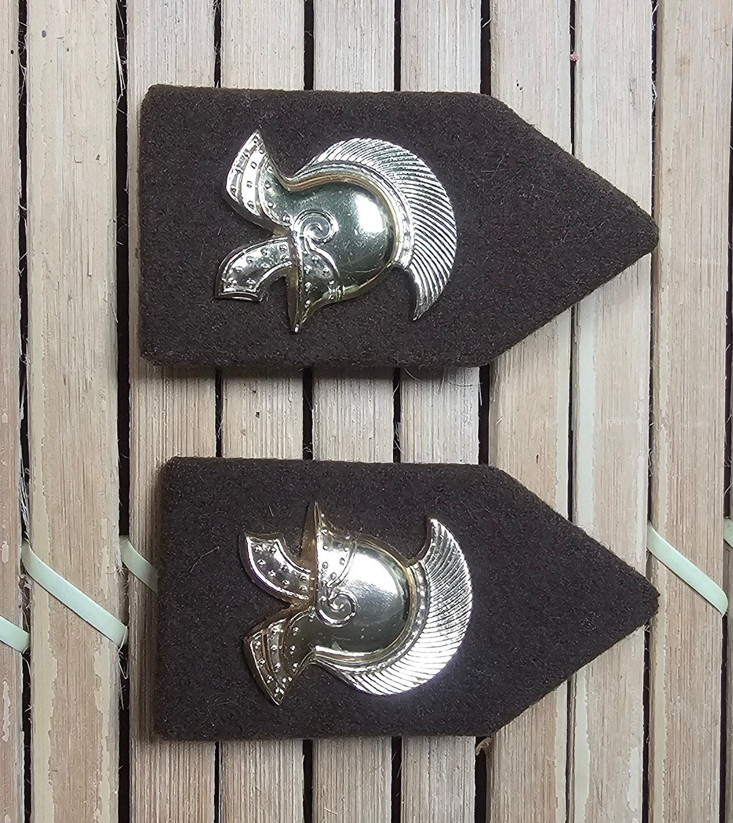 Paar KL Kraagspiegels Genie - Sapeurshelm, Verzamelen, Ophalen of Verzenden, Landmacht, Nederland, Embleem of Badge