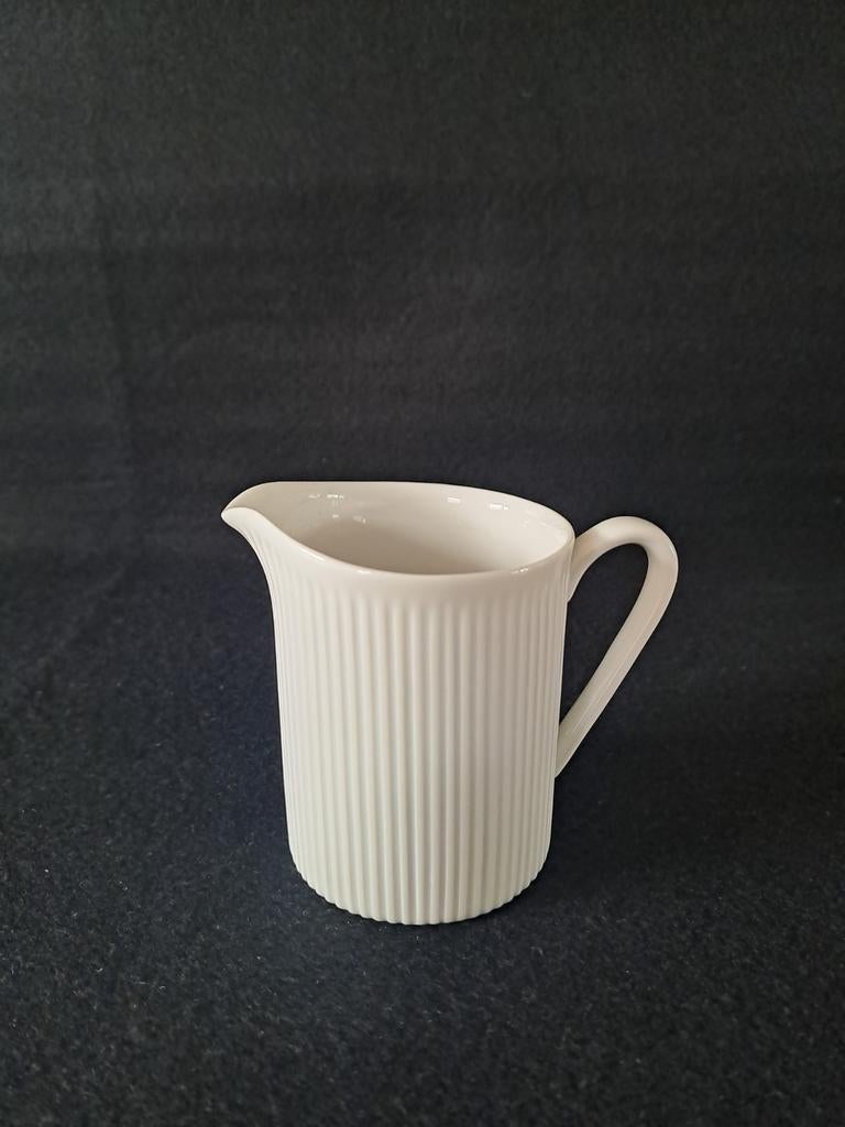 Wit porseleinen melkkannetje, Arzberg Cannelee (2), Huis en Inrichting, Keuken | Servies, Overige typen, Ophalen of Verzenden