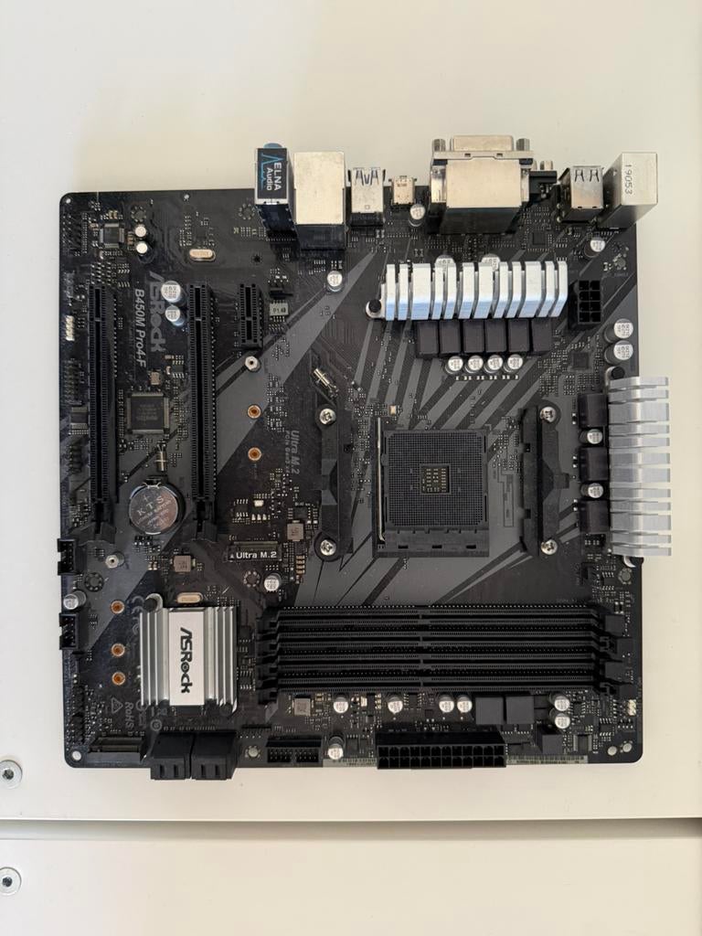 ASRock B450M Pro4-F, Ophalen, Zo goed als nieuw, AMD, DDR4