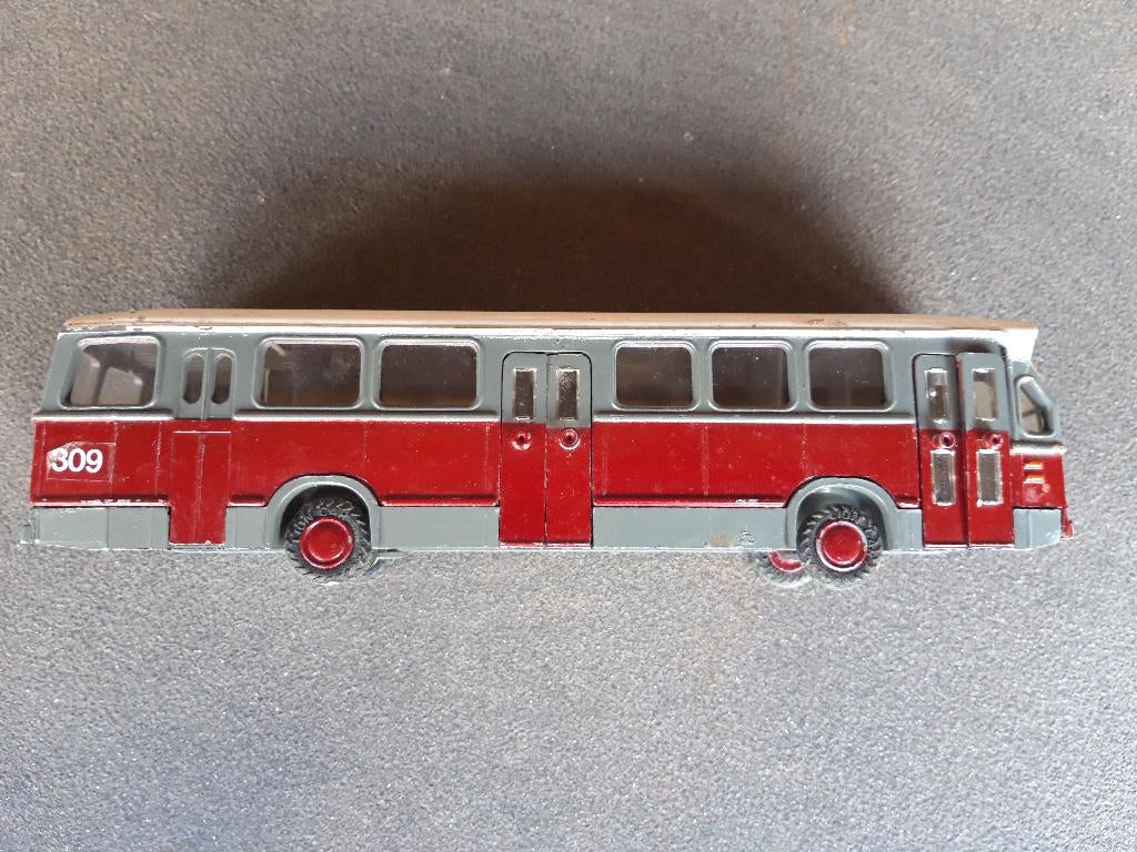 DAF Standaard stadsbus - donkerrood - Lion Car 38 WHL, Hobby en Vrije tijd, Modelauto's | 1:50, Gebruikt, Bus of Vrachtwagen, Lion Toys