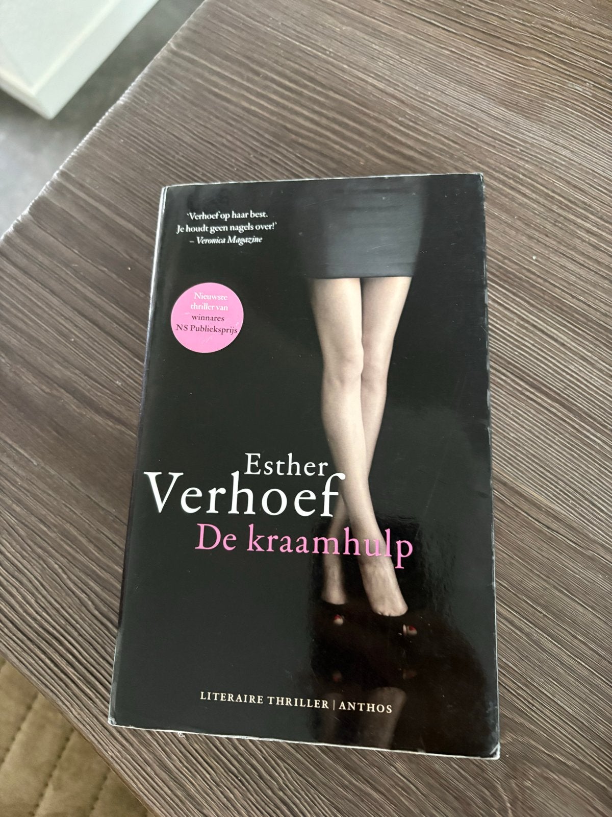 Esther Verhoef - De kraamhulp, Boeken, Ophalen of Verzenden, Gelezen, Nederland