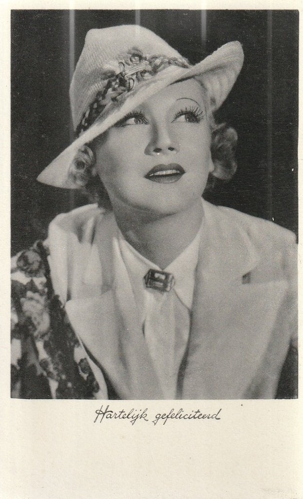 MEISJE JURK HOEDJE JAREN 30 ZEER MOOIE OUDE KAART KN754, Ophalen of Verzenden, 1920 tot 1940, Ongelopen, Overige thema's