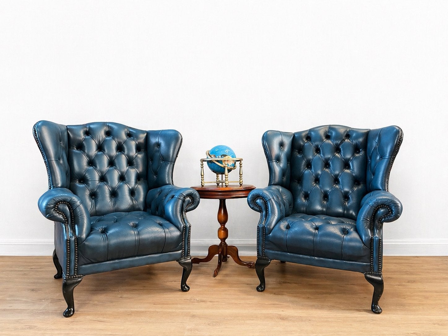 Set van 2 gecapitonneerde Chesterfield oorfauteuils