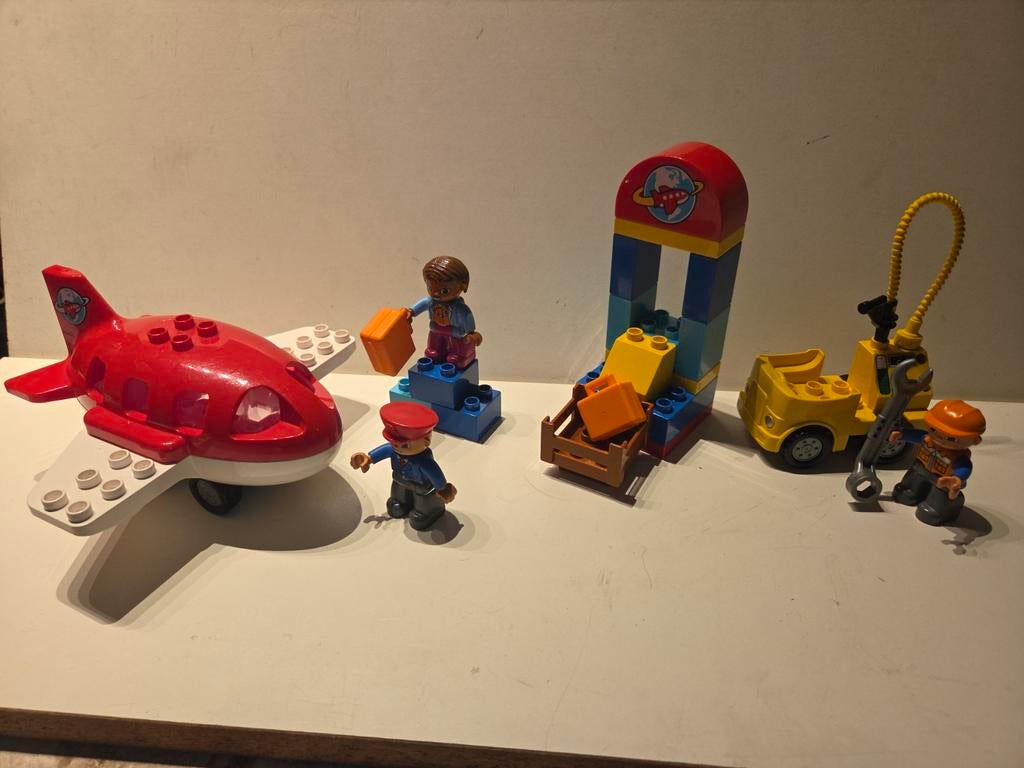 Lego Duplo 10590 Vliegveld - Compleet met handleiding, Ophalen of Verzenden, Zo goed als nieuw, Overige typen