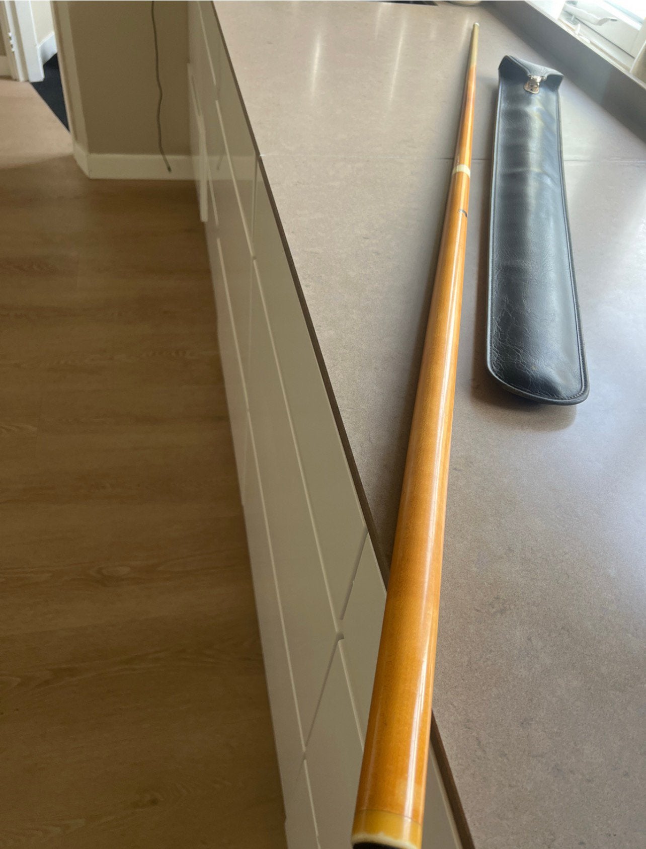 Bison pool / biljartkeu met hoes, Sport en Fitness, Ophalen of Verzenden, Gebruikt