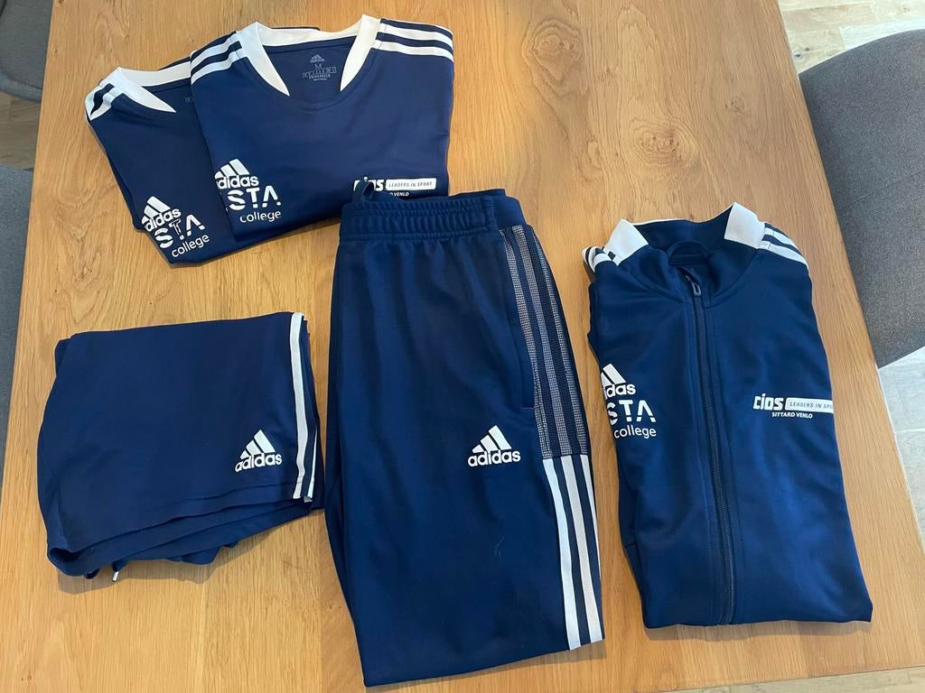 Adidas CIOS Sittard/Venlo sportkleding pakket maat M, Ophalen of Verzenden, Zo goed als nieuw