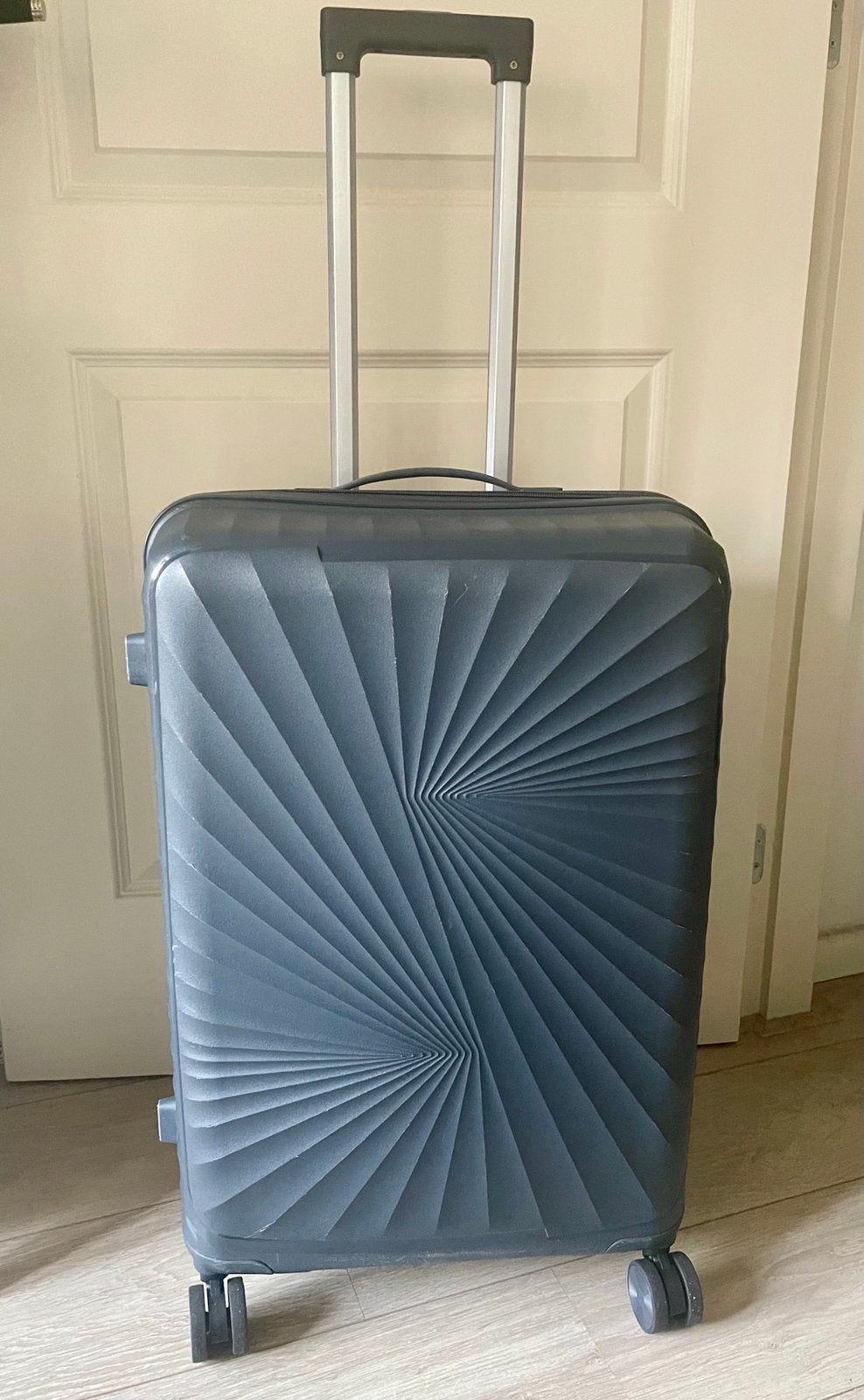 Donkerblauwe medium hard case koffer met cijferslot & kussen, Sieraden, Tassen en Uiterlijk, Gebruikt, Hard kunststof, Slot, 35 tot 45 cm