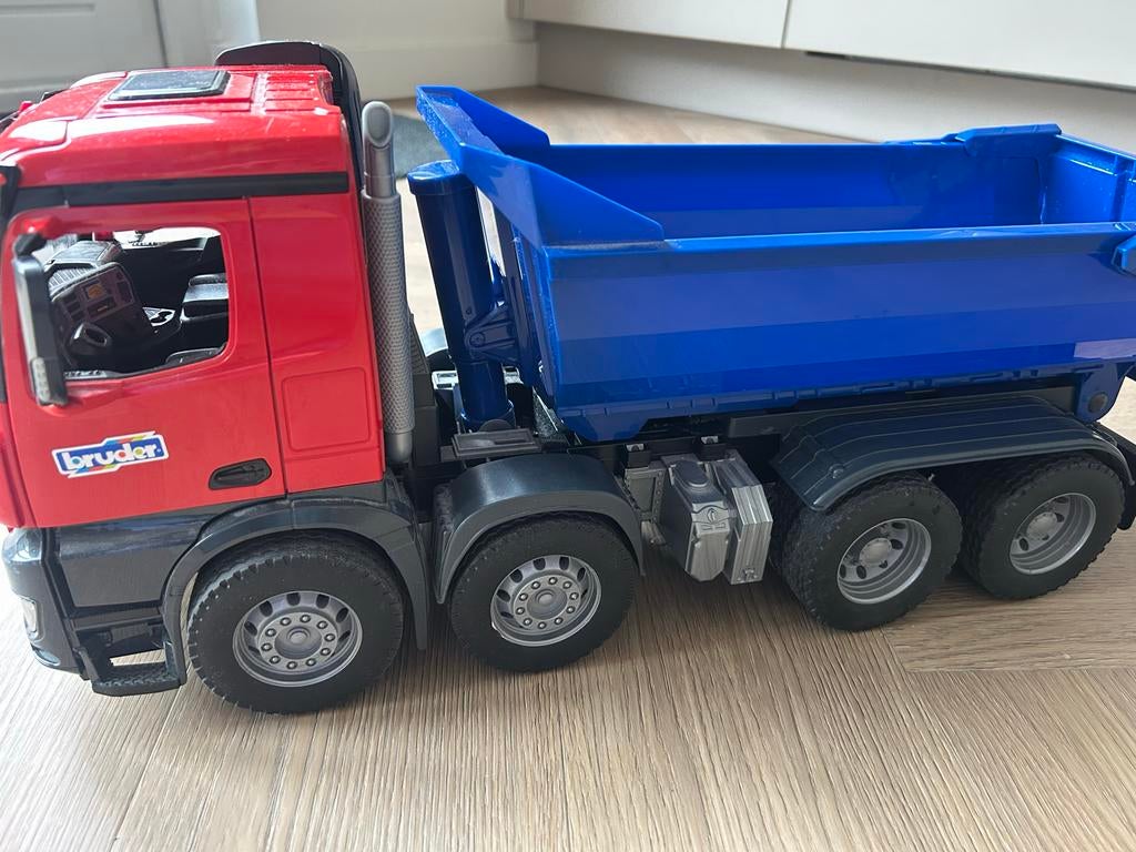 Bruder Mercedes Kiepwagen Speelgoed, Ophalen, Zo goed als nieuw