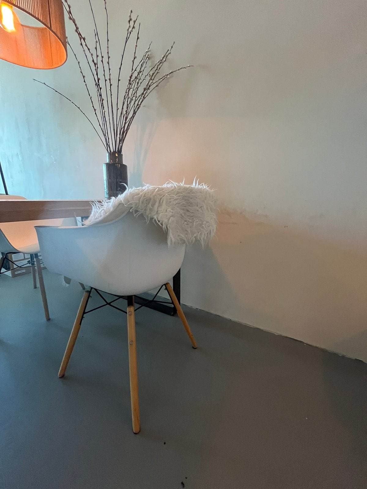 Zes witte kuipstoelen, Huis en Inrichting, Ophalen, Zo goed als nieuw, Wit, Vijf, Zes of meer stoelen