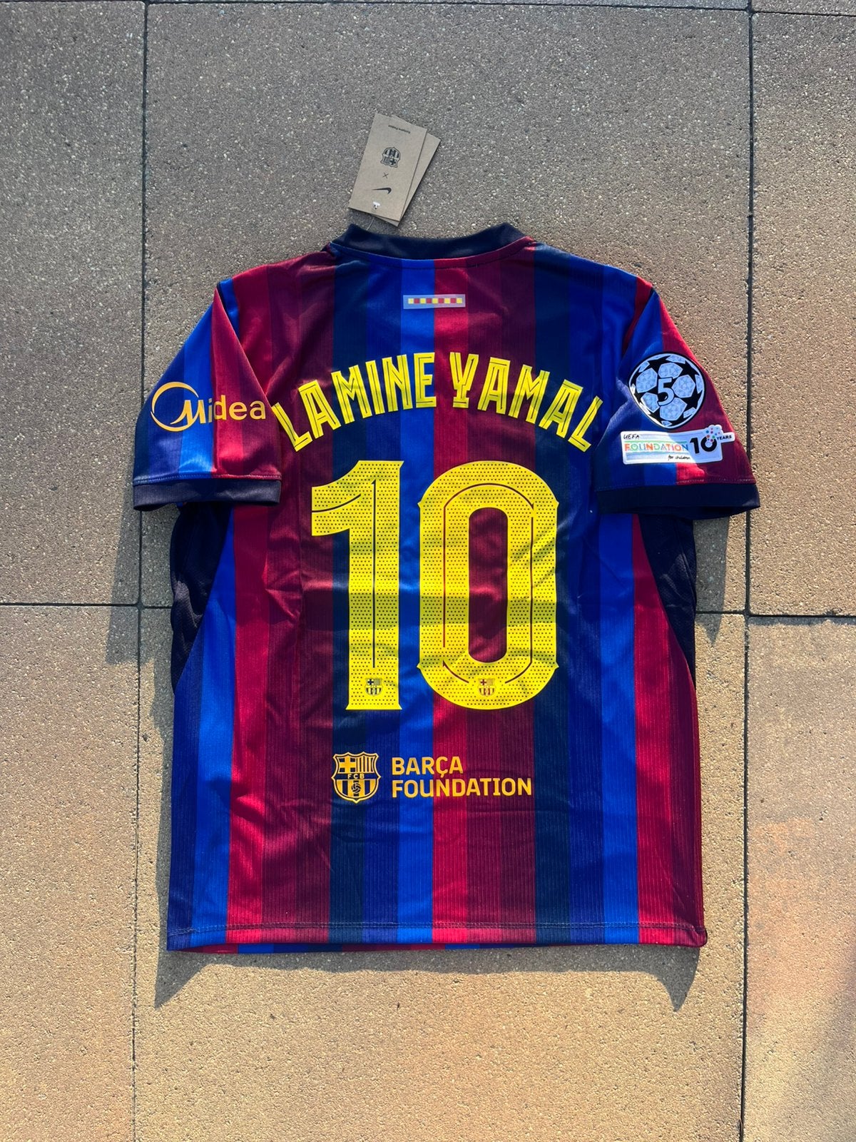 FC Barcelona 26/27 thuis shirt, Lamine Jamal # 10 fan versie, Maat S, Ophalen of Verzenden, Zo goed als nieuw, Shirt