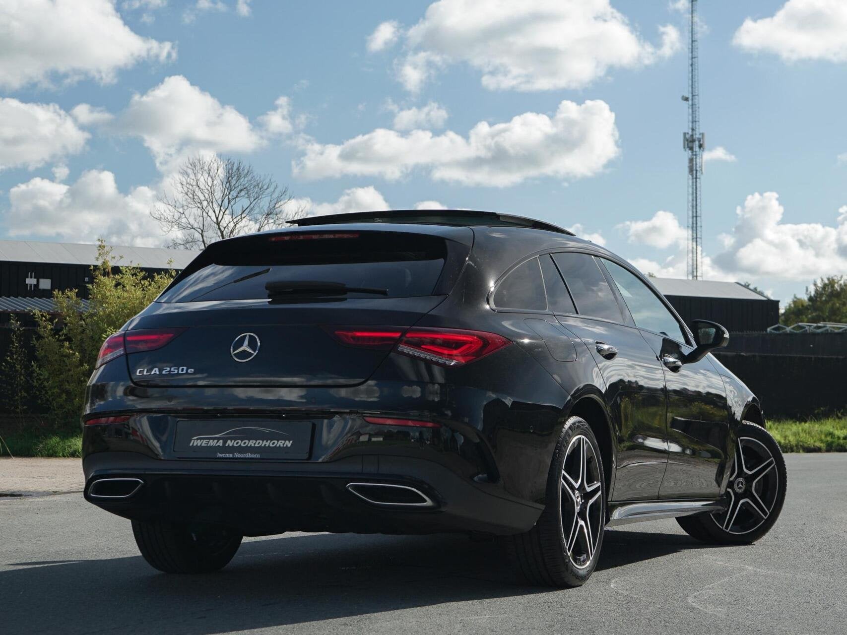 Mercedes CLA-klasse Shooting Brake 250 e AMG|Panoramadak|Mul, CLA, Gebruikt, 4 cilinders, 1645 kg