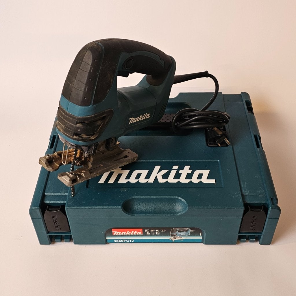Makita 4350FCTJ Decoupeerzaag in Mbox - 720W - D-greep - var, Makita, Gebruikt, Support@makita.com, Makita Corporation, 3-11-8, Sumiyoshi-cho, 
Anjo, Aichi 446-8502
Japan