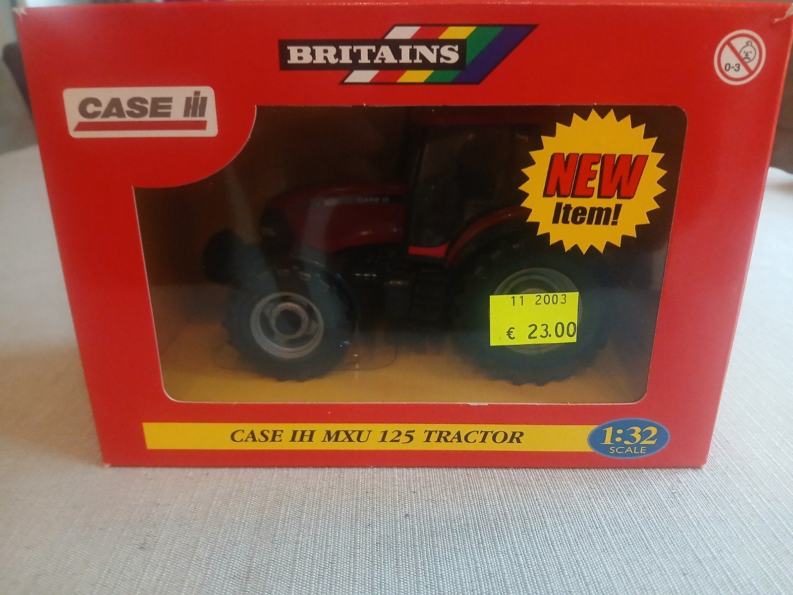 Britains Case IH international MXU 125 modeltractor. 1:32, Ophalen of Verzenden, Zo goed als nieuw, Tractor of Landbouw, Britains