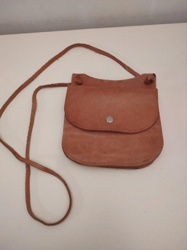 K436 festivaltas tuigleder zeer fraai en in goede staat, Sieraden, Tassen en Uiterlijk, Gebruikt, Schoudertasje, -, Ophalen of Verzenden