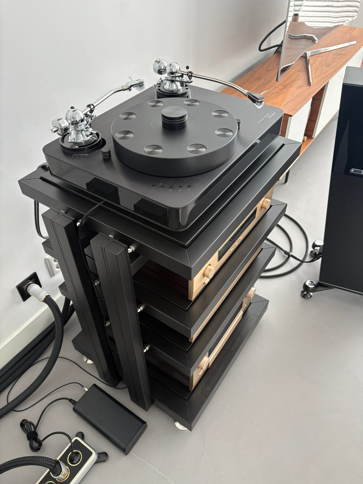 Dr. Feickert Analogue Blackbird - Zwart - Inertia -  Linear, Ophalen of Verzenden, Zo goed als nieuw, Platenspeler, Overige merken
