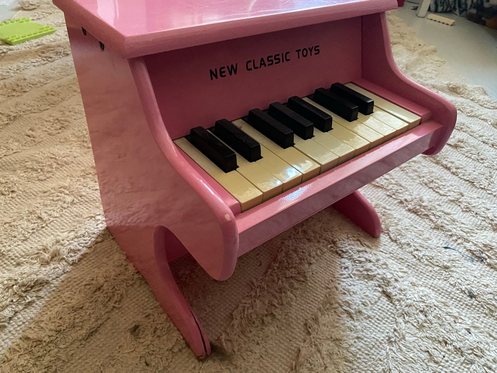 Roze speelgoedpiano 'New Classic Toys'