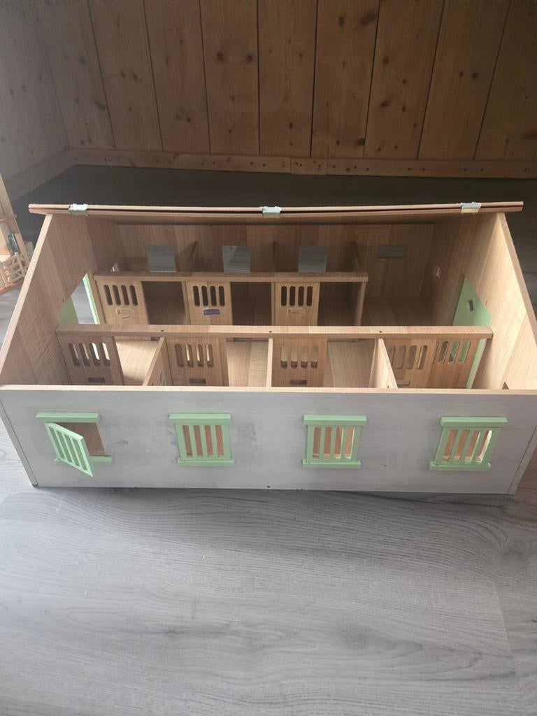 Houten paardenstal Kids globe, Ophalen, Gebruikt, Jongen of Meisje