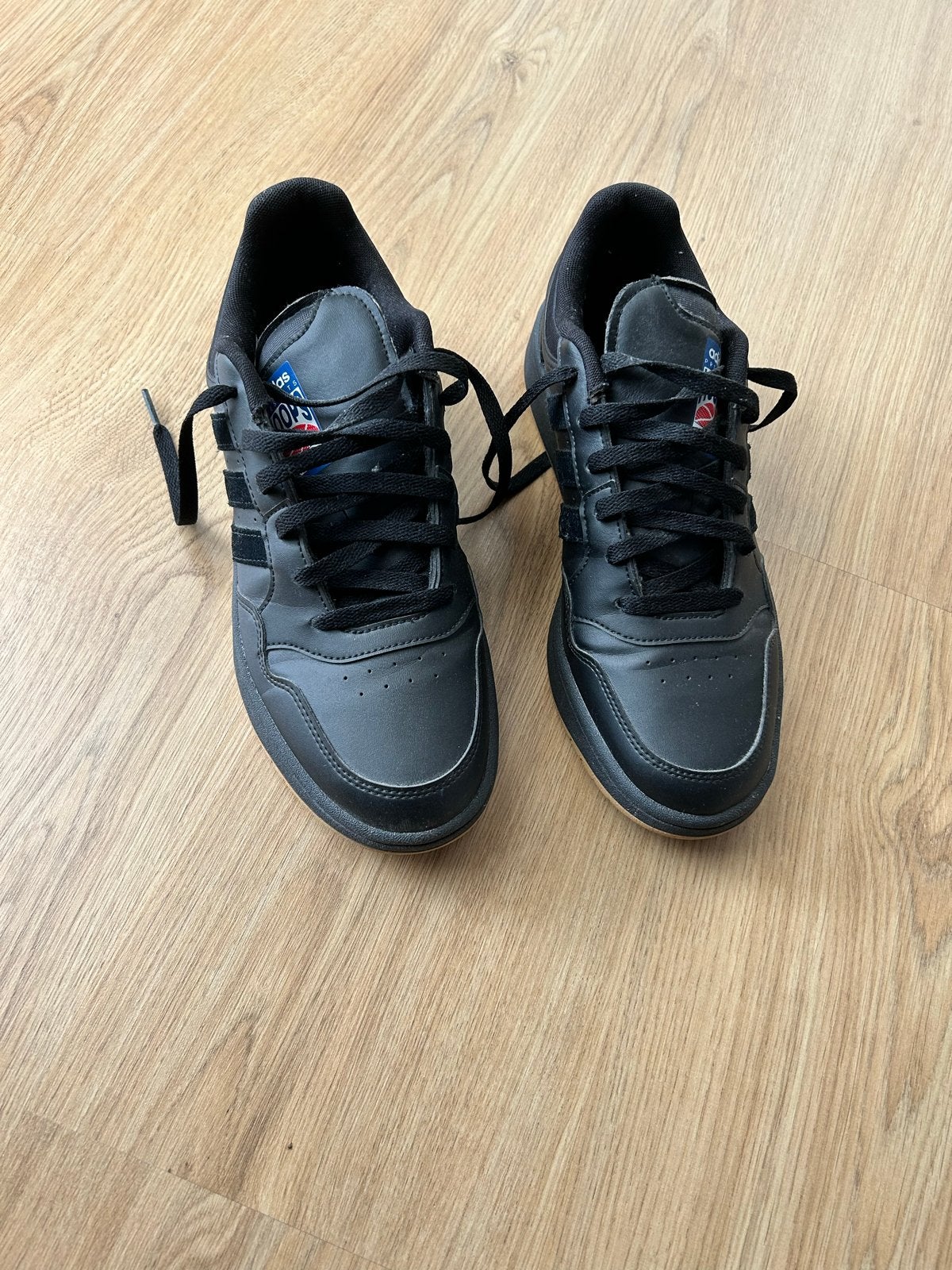 Adidas sneakers maat 42 (valt klein), Ophalen, Gedragen, Zwart, Sneakers of Gympen