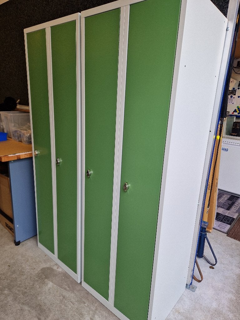 Locker 2 deurs grijs groen (nieuw), Ophalen, Nieuw, Modern industrieel design