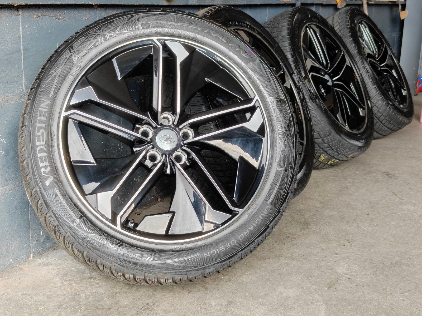 21" Range Rover Winterset Vredestein TPMS Borbet, Gebruikt, 275 mm, Banden en Velgen, Onbekend