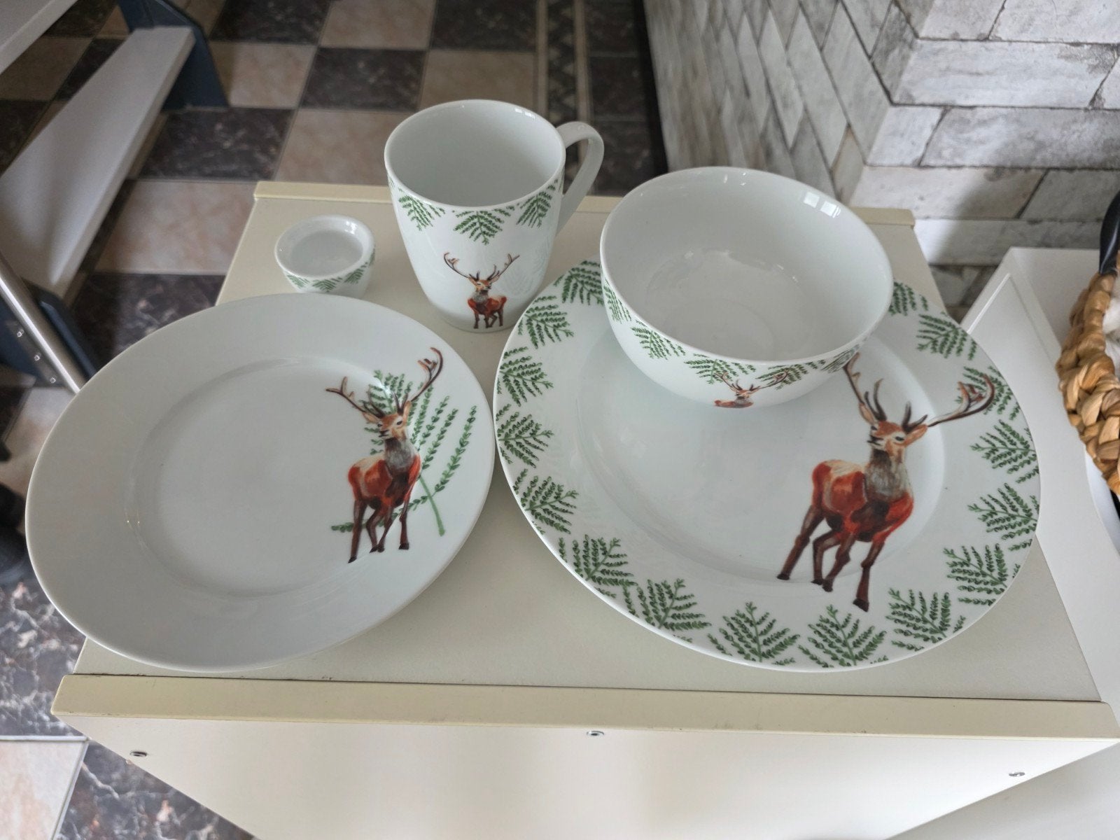 Mooi kerstservies, 12-persoons, Huis en Inrichting, Ophalen of Verzenden, Zo goed als nieuw, Overige stijlen, Porselein