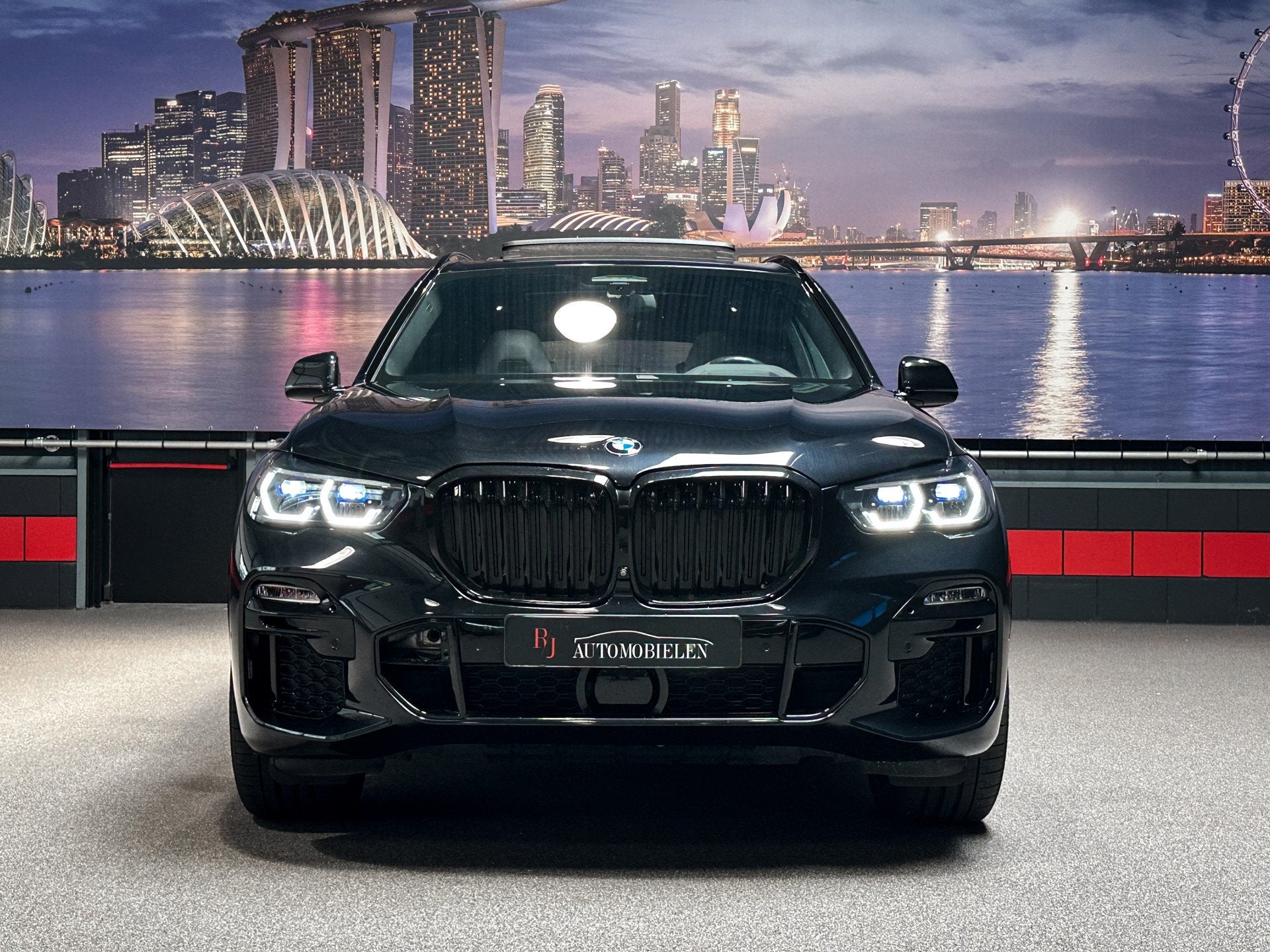BMW X5 xDrive45e High Ex. M-Kuipstoelen|LASER|HUD|Panorama|B, Dealer onderhouden, Gebruikt, Verwarmde buitenspiegels, Zwart