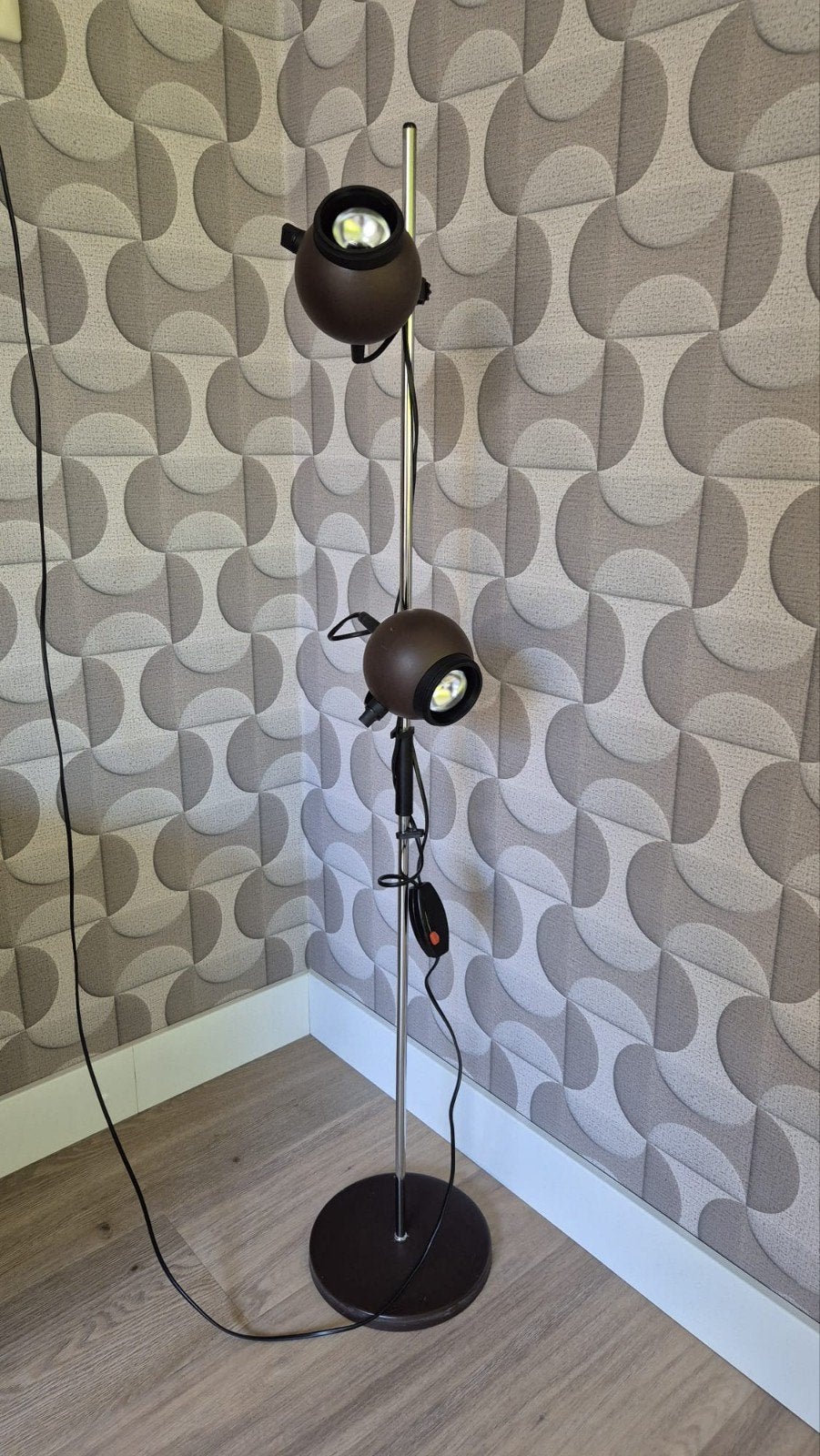Vintage Herda bollenlamp – Space Age, Huis en Inrichting, Lampen | Vloerlampen, 100 tot 150 cm, Zo goed als nieuw, Metaal, Ophalen