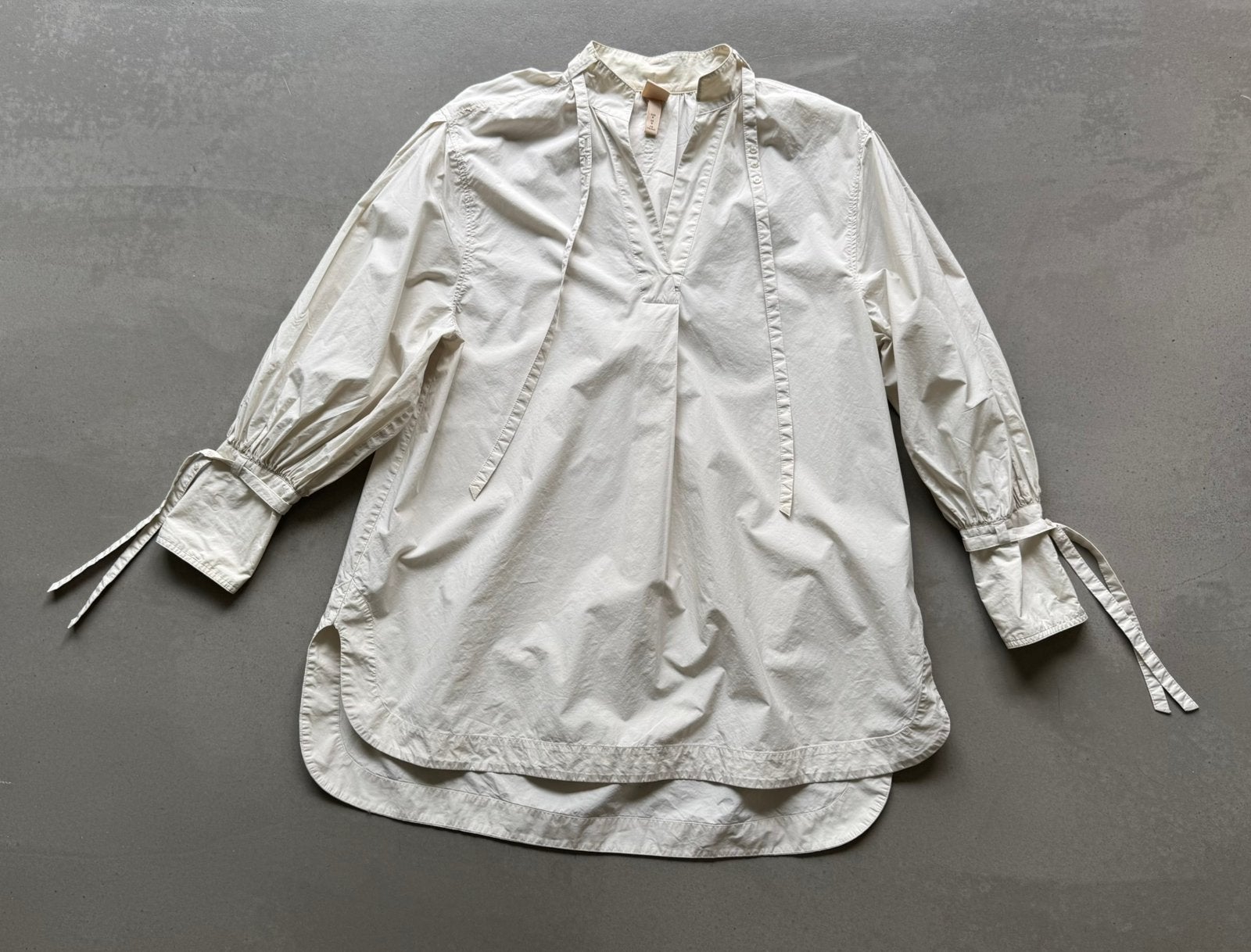Wijde blouse met ballonmouwen beige maat M H&M Premium, Ophalen of Verzenden, Gedragen, Maat 38/40 (M), Beige