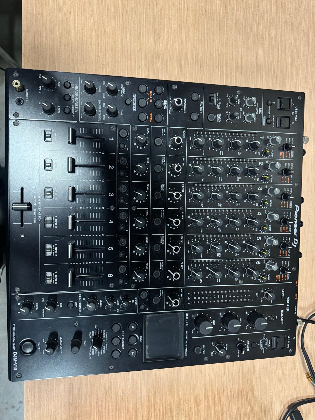 Pioneer V-10 DJ Mixer - Professionele 6-kanaals Mengtafel, ., Microfooningang, Ophalen of Verzenden, Zo goed als nieuw