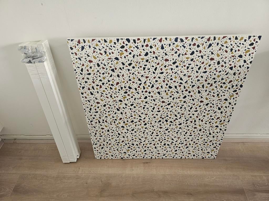 IKEA MELLTORP tafel – terrazzo / mozaïek patroo, Ophalen, Vierkant, Zo goed als nieuw, 75 cm of meer
