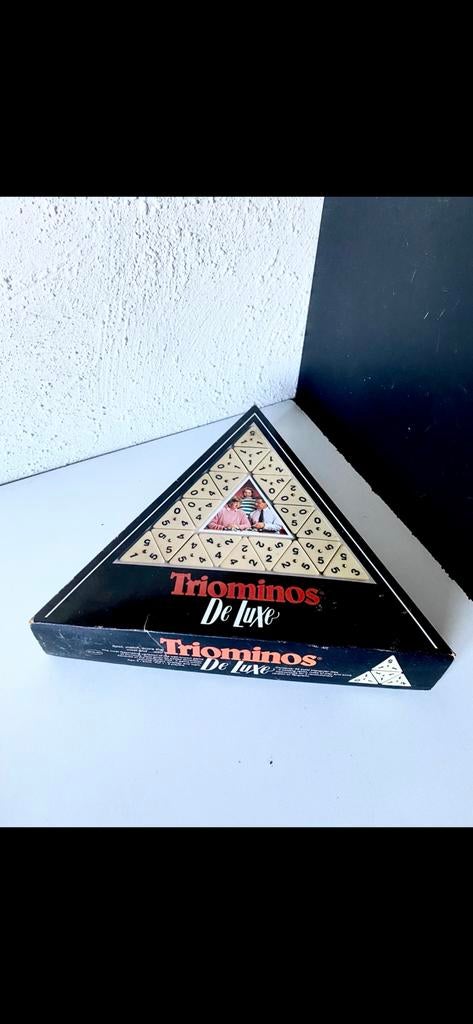gezelschapsspel  TRIOMINOS, Drie of vier spelers, Ophalen, Gebruikt