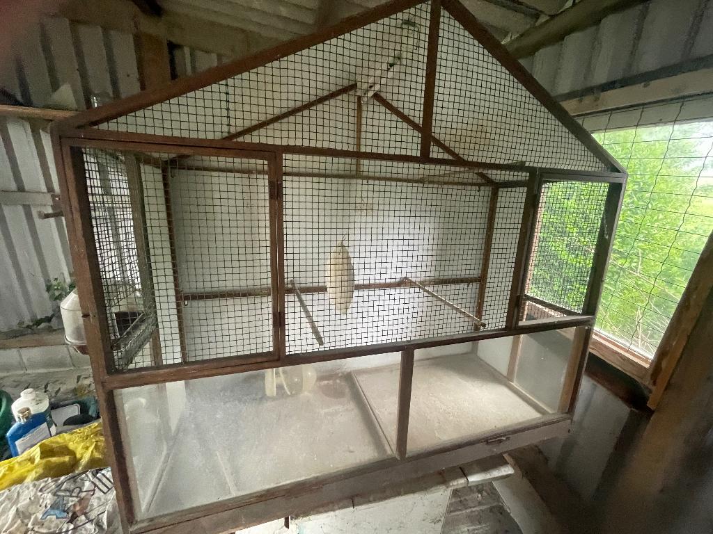 GRATIS grote vogelkooi, kooi voor kanaries met verlichting, Dieren en Toebehoren, Vogels | Hokken en Kooien, Ophalen, Gebruikt