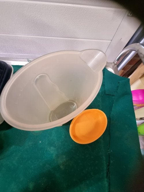 tupperware schenkkan 1 liter, Ophalen of Verzenden, 'T Olde Gre-j, Info@toldegrej.nl, Endepoelstraat 20f Didam