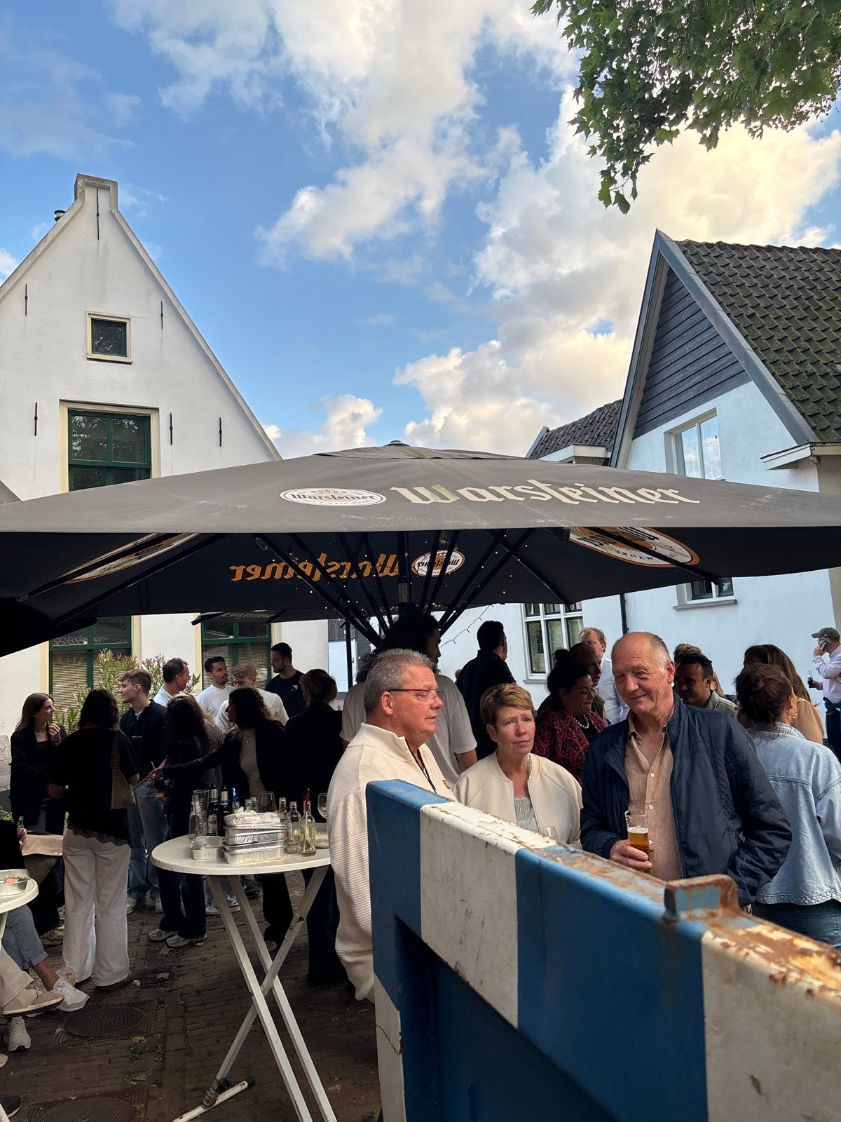 Warsteiner terras parasol, Tuin en Terras, Parasols, Ophalen of Verzenden, Zweefparasol