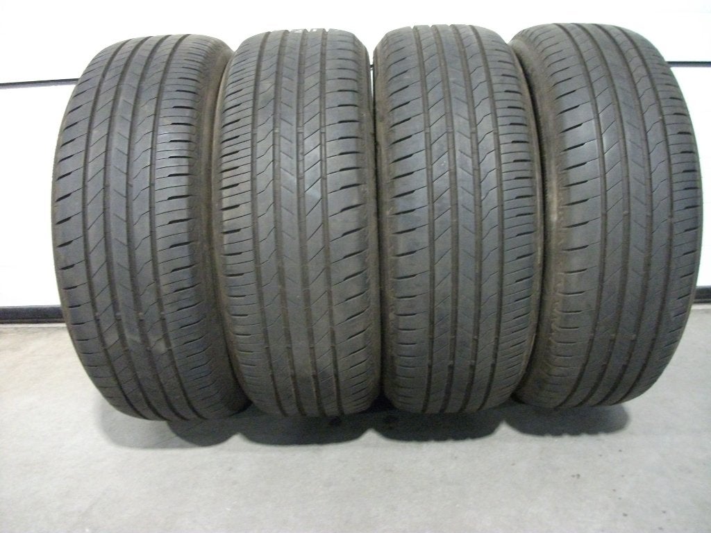 4 x 235/50 21" z.g.a.n. bridgestone zomerbanden 4 x 6.5/7mm!, Auto-onderdelen, Banden en Velgen, Ophalen, Gebruikt, Banden en Velgen