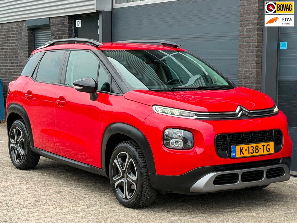 Citroen C3 Aircross 1.2 PureTech S&S Shine NAVI CRUISE PDC R, Voorwielaandrijving, Gebruikt, 1199 cc, 49 €/maand