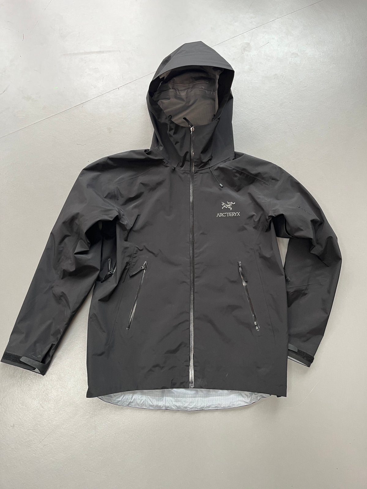 Arc’teryx Waterproof Jacket – Men’s Size L – Black, Kleding | Heren, Jassen | Zomer, Ophalen of Verzenden, Zo goed als nieuw, Zwart