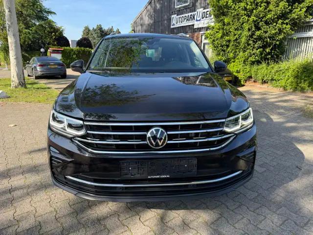 Volkswagen Tiguan 1.4 TSI eHybrid Elegance Busi € 27.888,0, 1716 kg, Gebruikt, 4 cilinders, Zwart