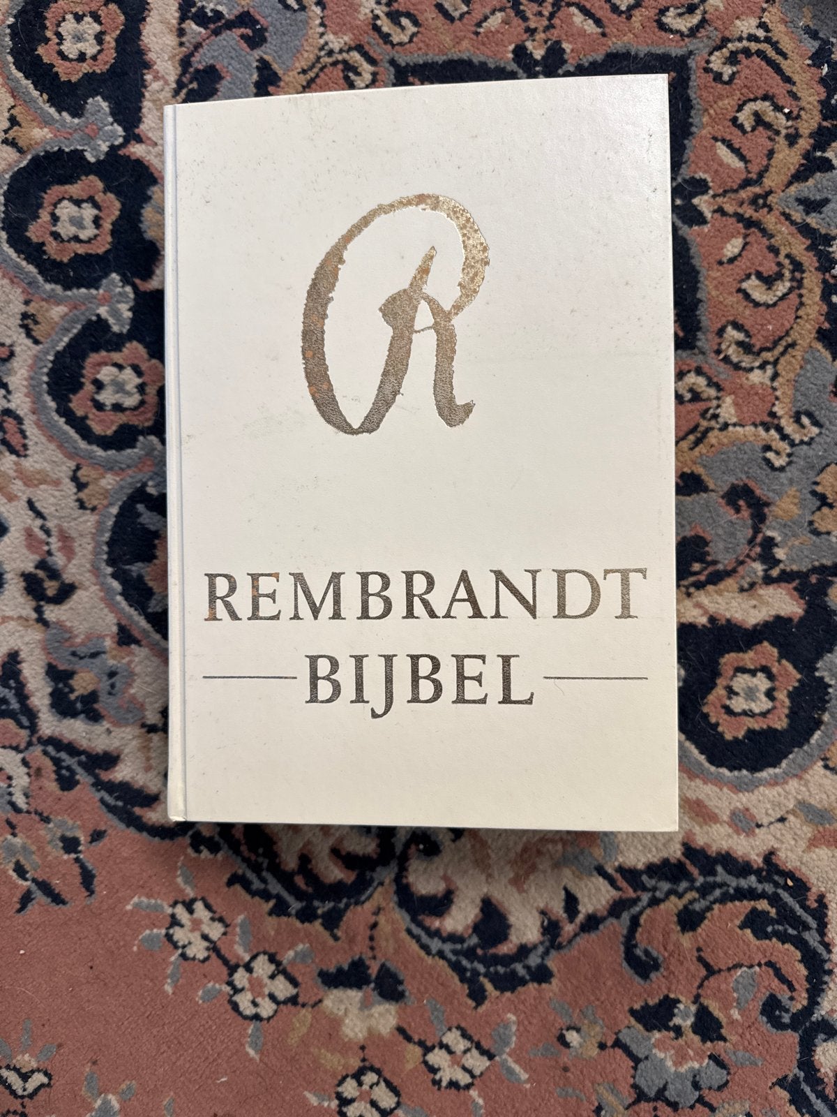 Rembrandt Bijbel -met reproducties van Rembrandt, Boeken, Ophalen of Verzenden, Zo goed als nieuw, Christendom | Protestants