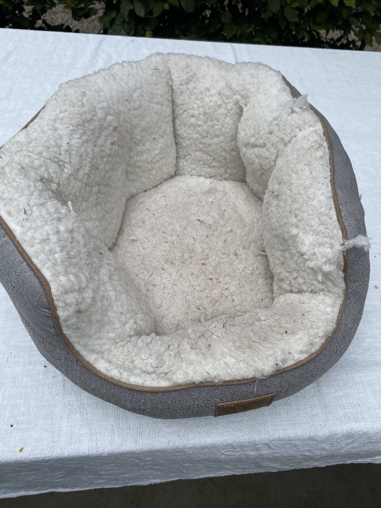 Te koop: mandje voor kat of klein hondje, Ophalen of Verzenden, Zo goed als nieuw, Pluche