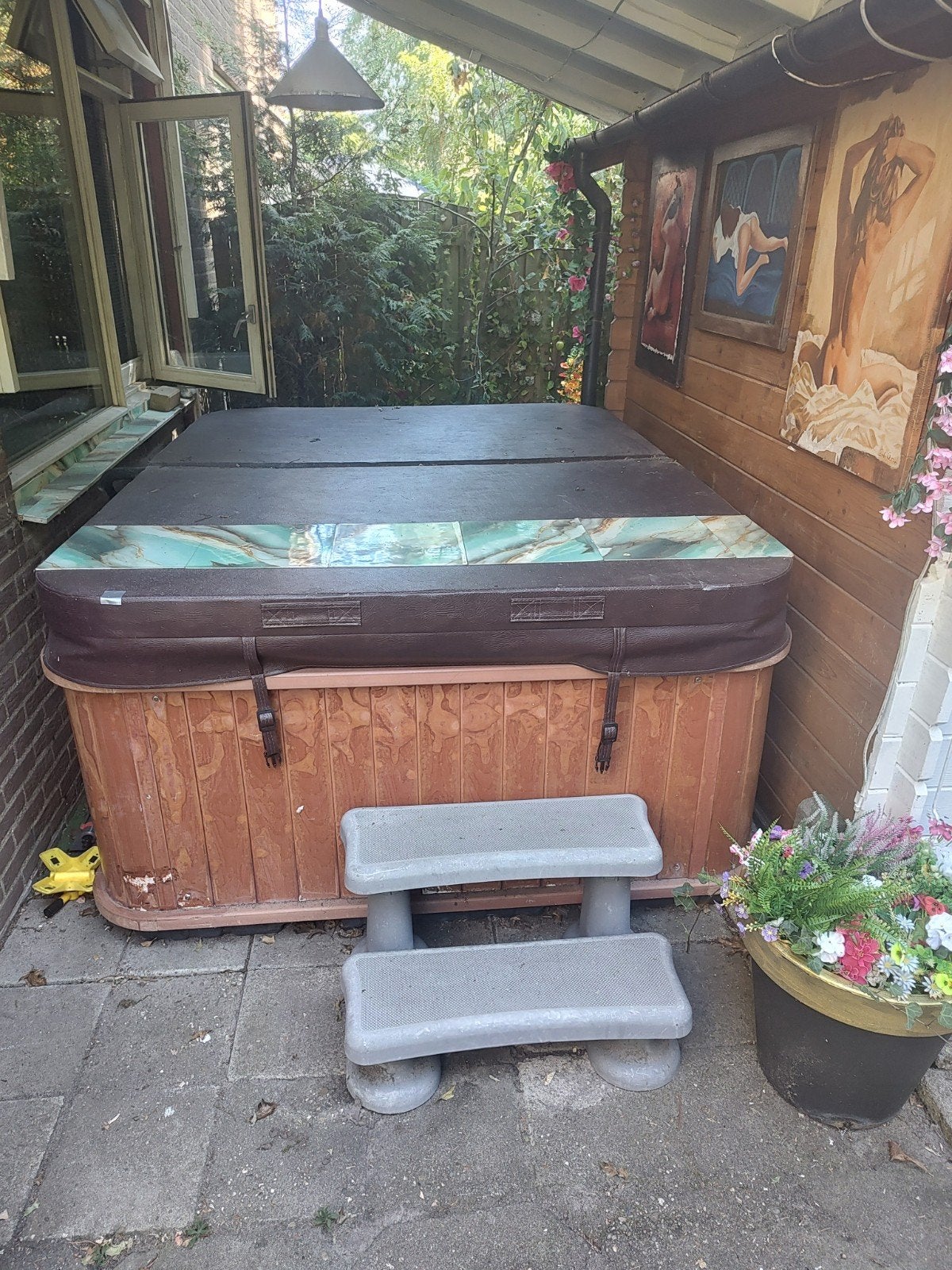 Gebruikte jacuzzi met afdekzeil en trap 950€, Ophalen of Verzenden, Gebruikt, Trap, Vast