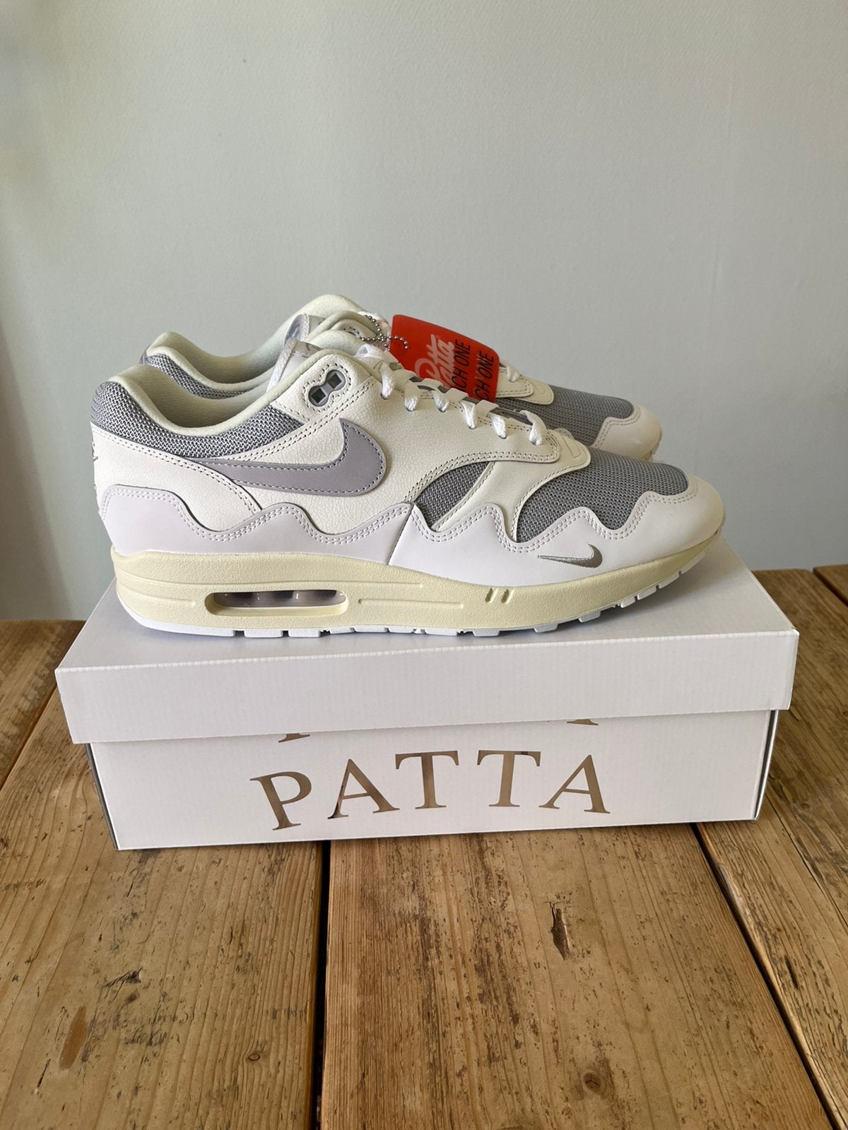 Nike Air Max 1 Patta White maat 46 nieuw!, Wit, Nieuw, Ophalen of Verzenden, Sneakers of Gympen