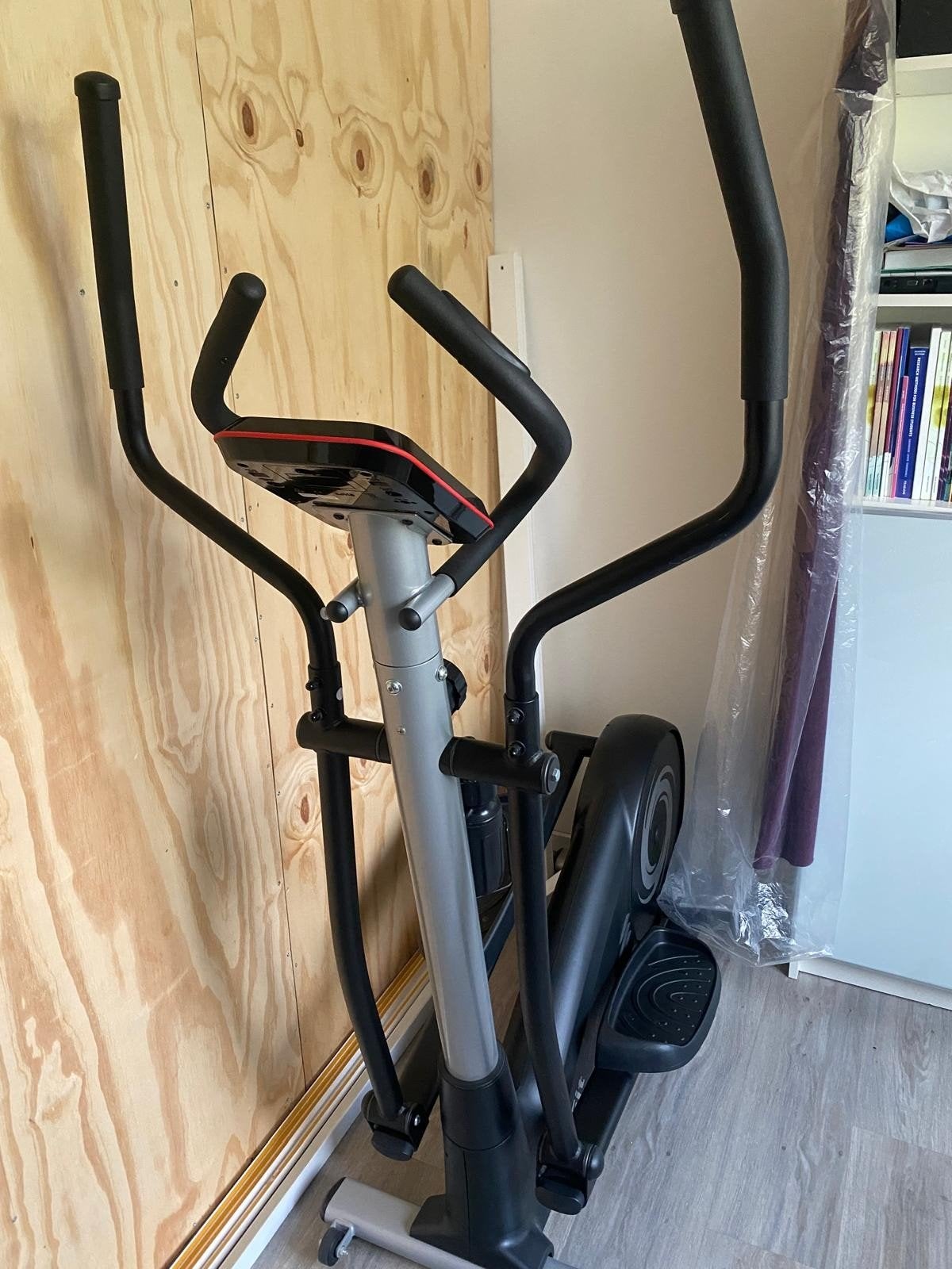 Crosstrainer met hartslagsensor en diverse weerstanden, Ophalen, Gebruikt, Crosstrainer, Metaal