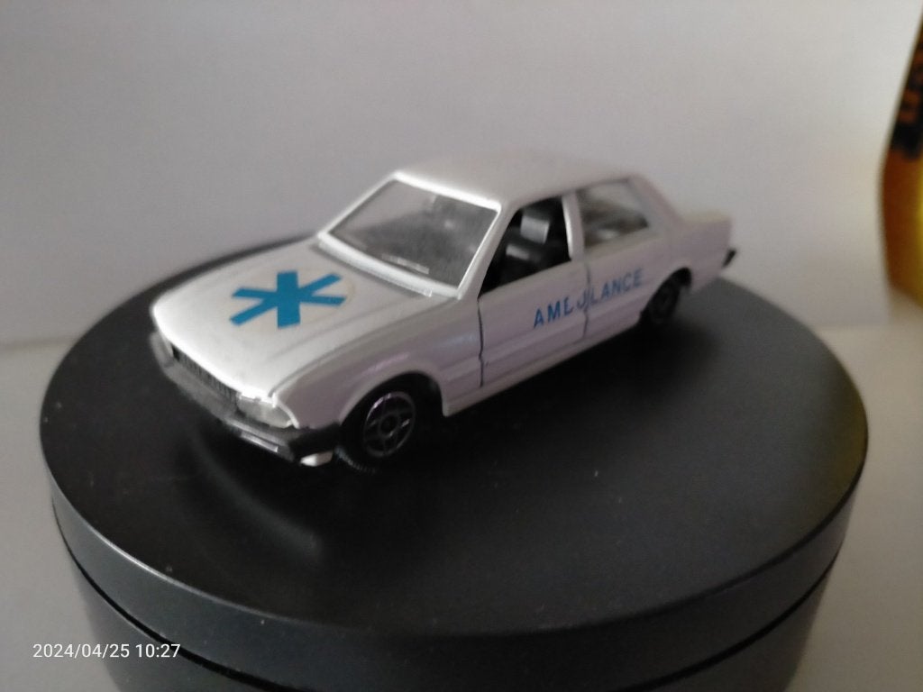 Solido peugeot 505 ambulance, Verzenden, Auto, Solido