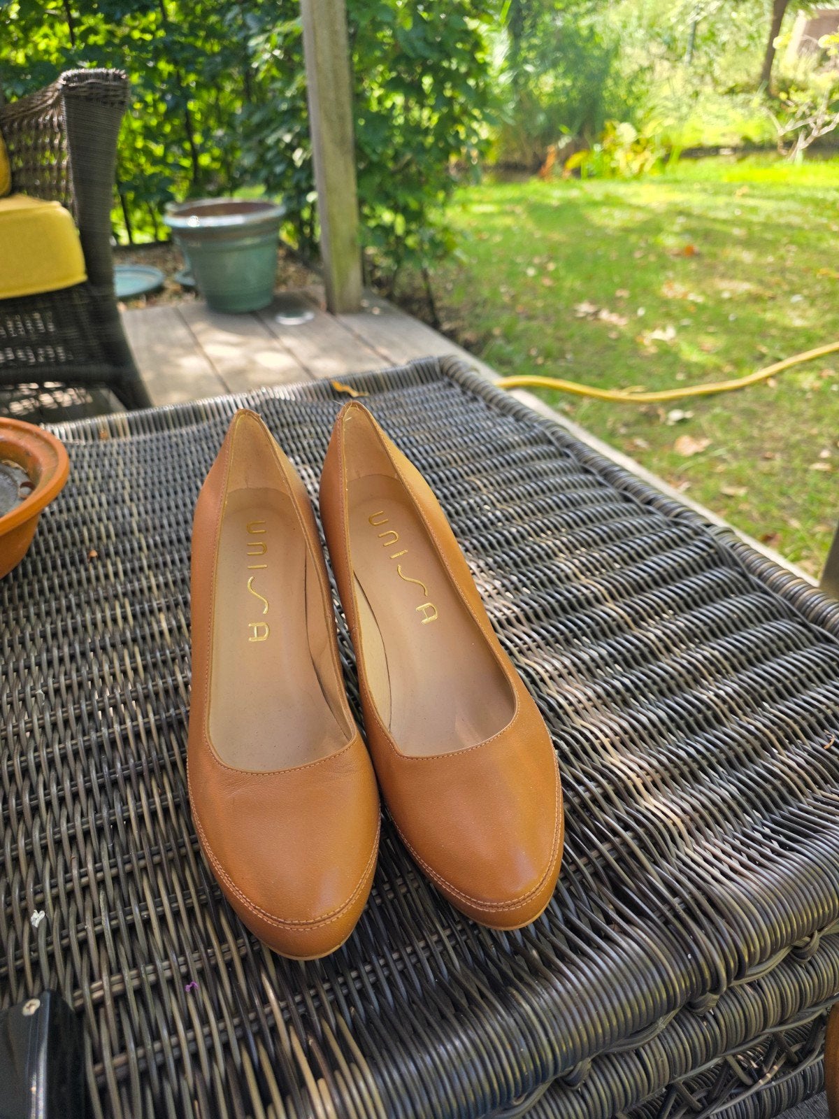 Nieuwe Unisa camelkleurige pumps, Ophalen of Verzenden