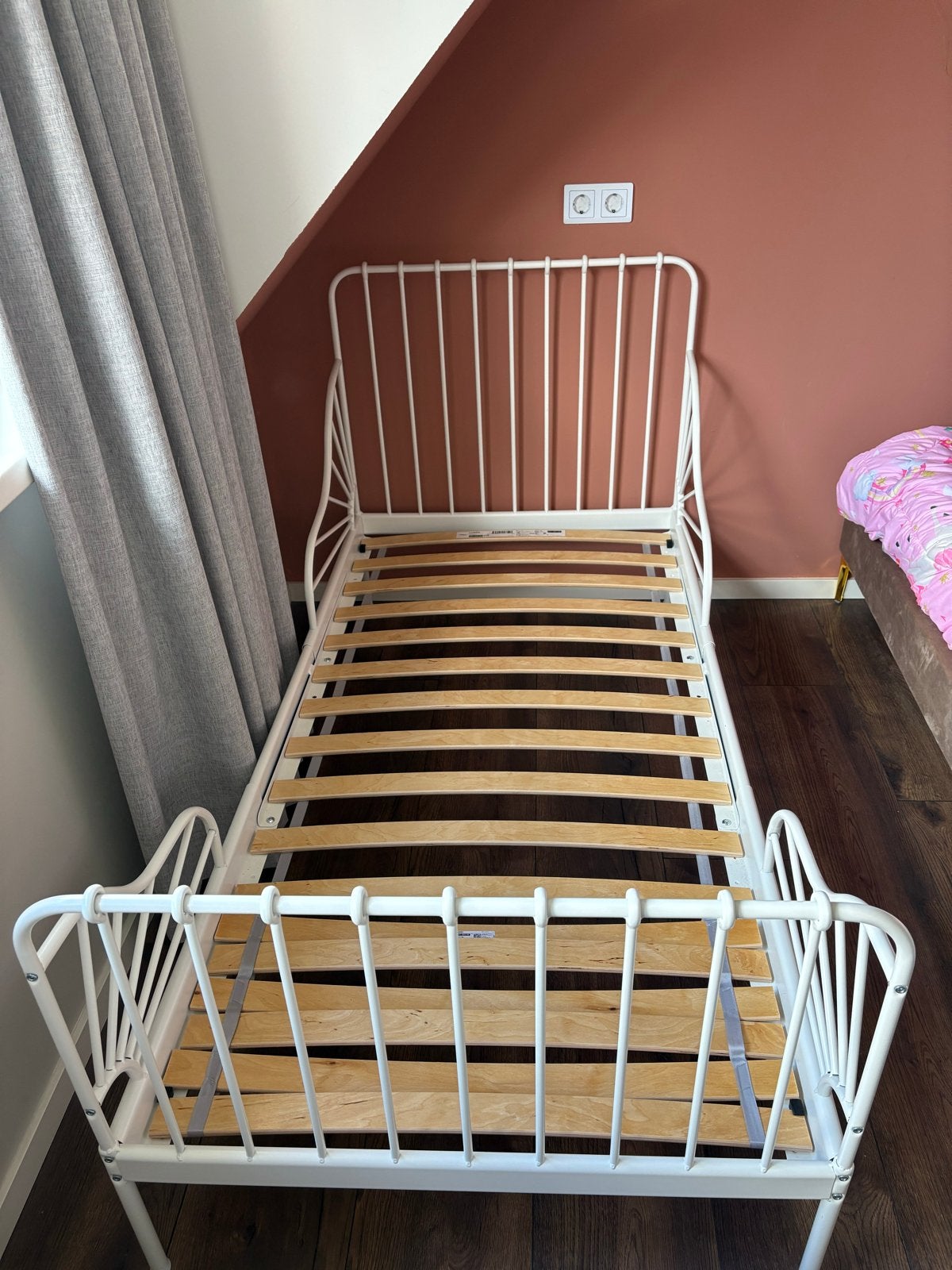 Peuterbed ikea / meegroeibed, Kinderen en Baby's, Kinderkamer | Bedden, Ophalen, 70 tot 85 cm, Zo goed als nieuw, Lattenbodem