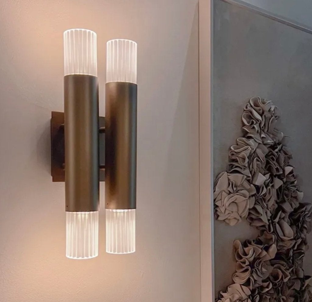 Exclusief wandlamp Ilfari Embrace W2+2 twv € 1320,00!