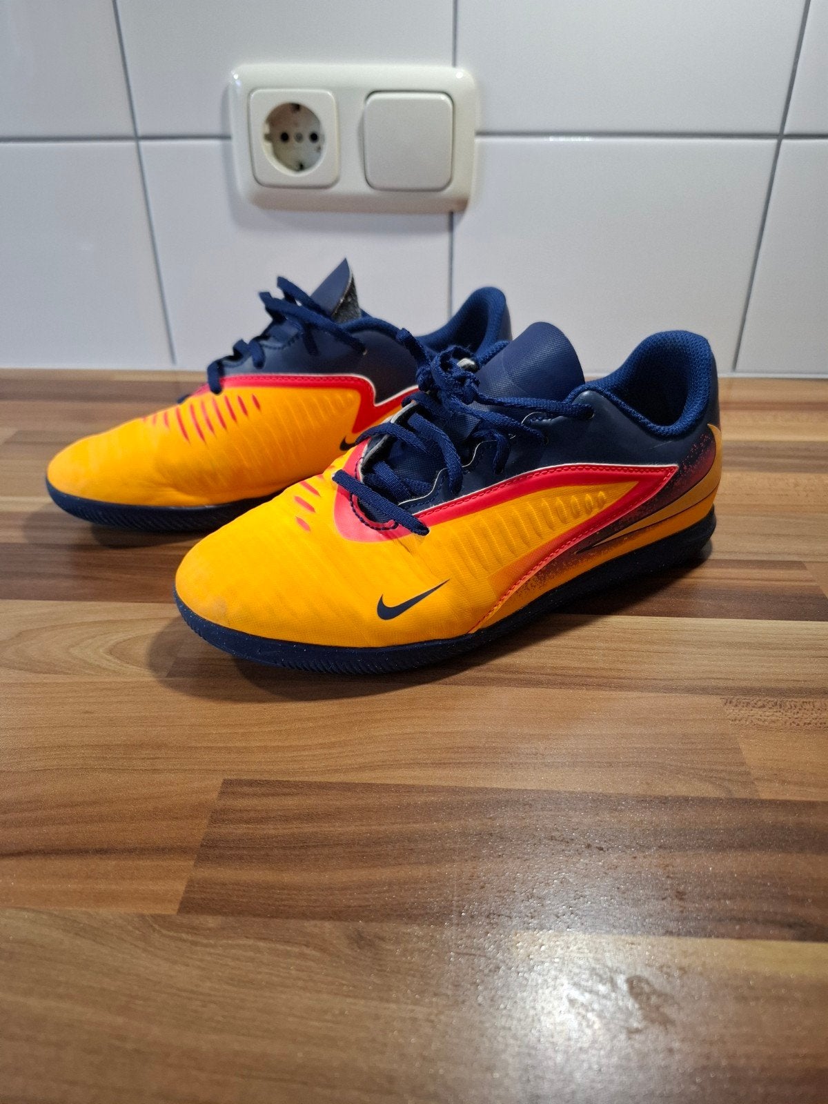 Nike zaalvoetbalschoenen maat 36.5, Ophalen of Verzenden, Gebruikt, Schoenen